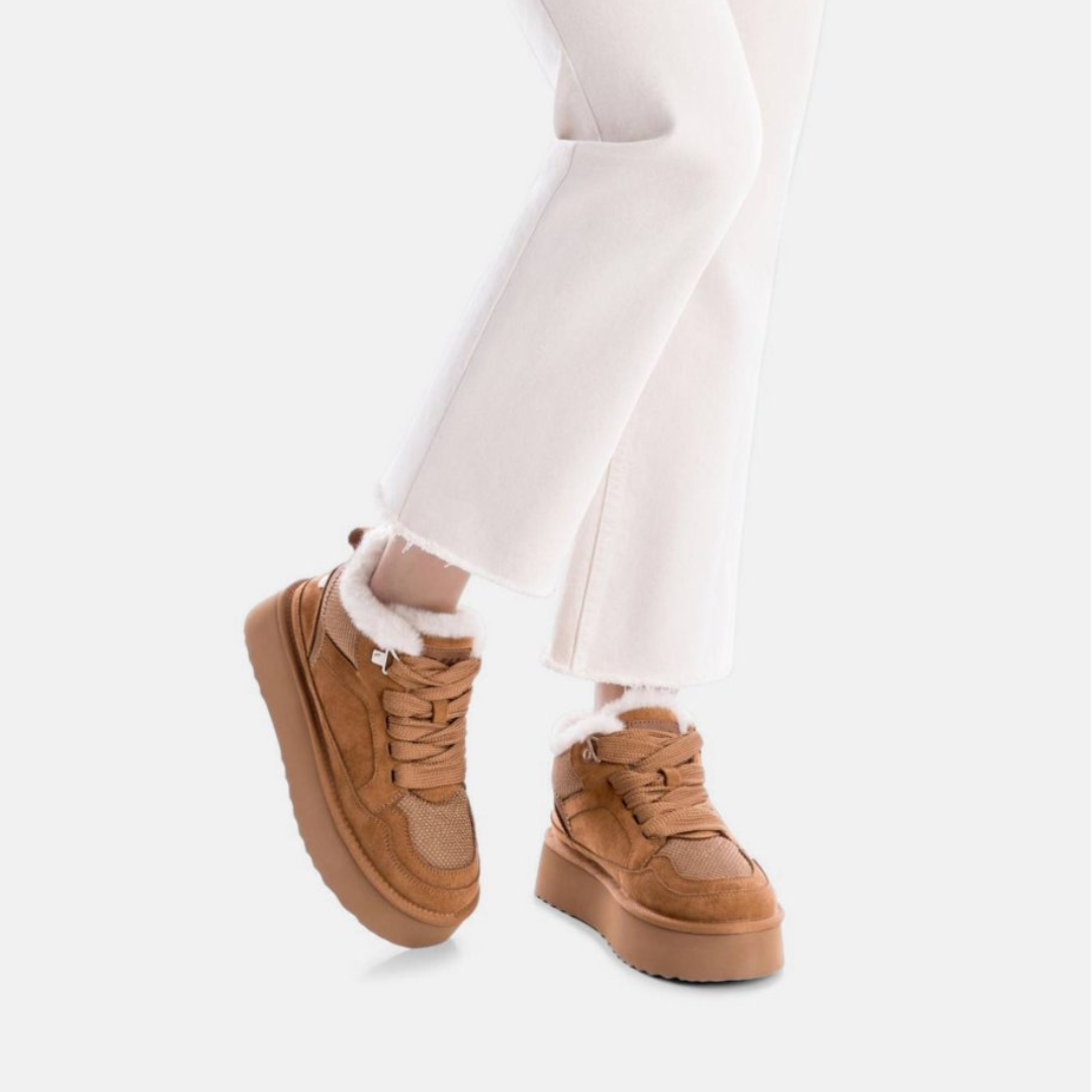 Zapato botin plano Xti 144338